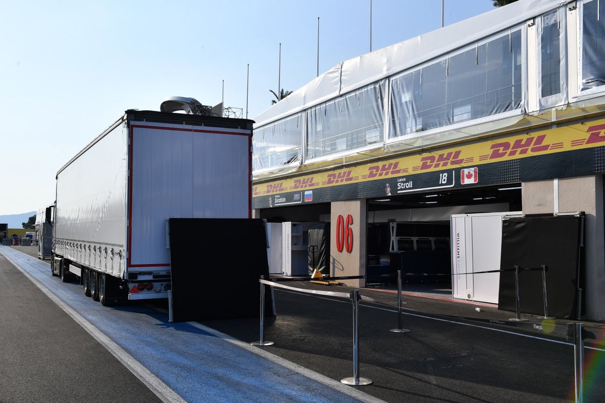 SUT_French_Grand_P_1627560.jpg