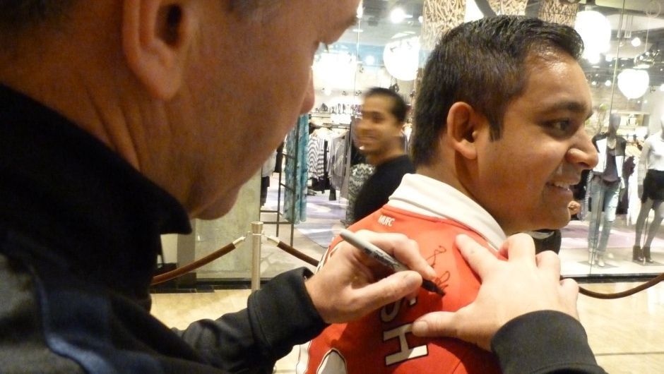 Bhoumesh Patel drove 800 miles to meet Bryan Robson in Chicago