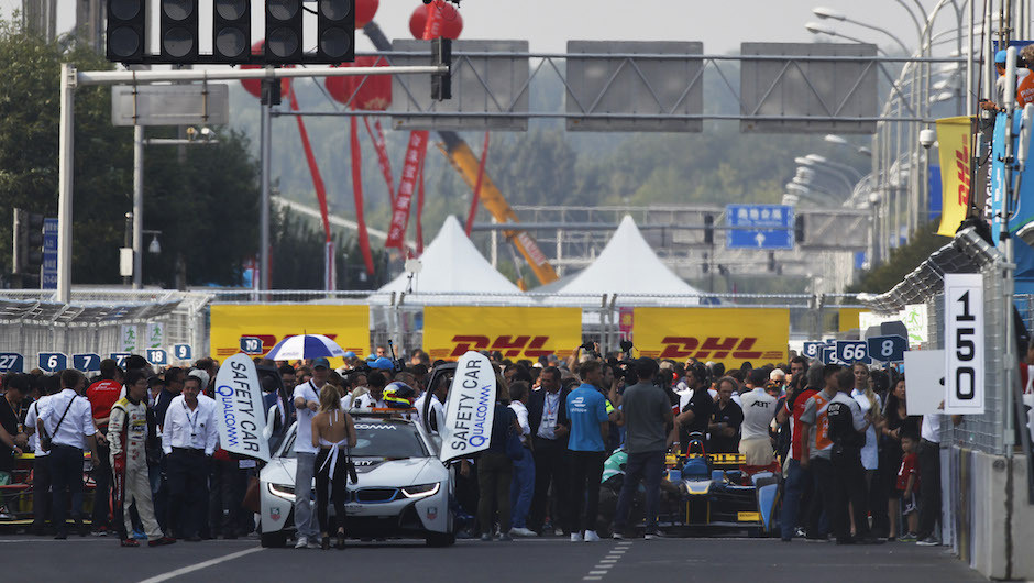 Media frenzy before the race