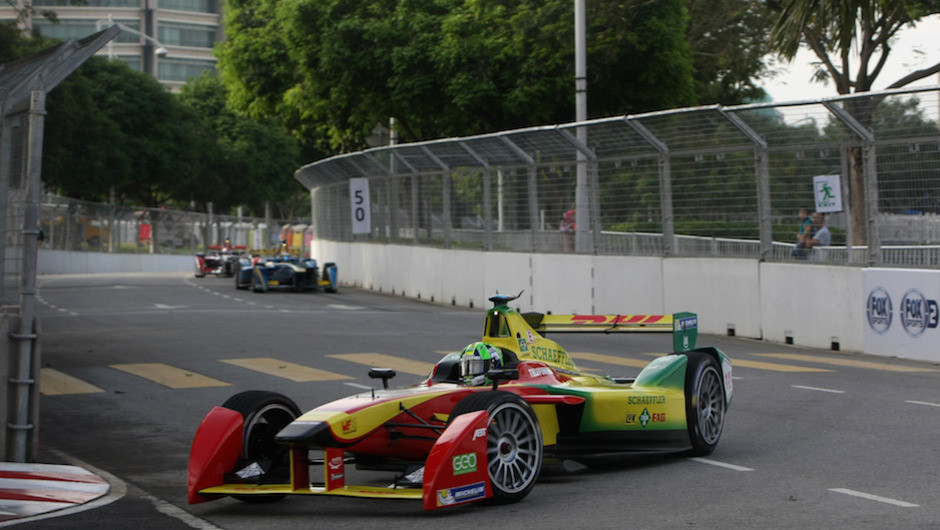 Audi Sport ABT’s Lucas di Grassi on the difficult hairpin T10