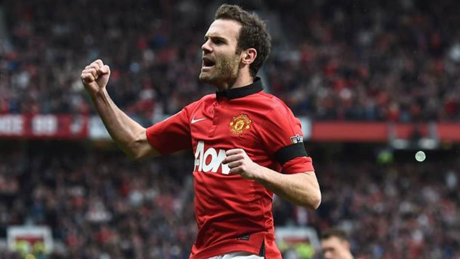 Mata took the pitch in the 2nd half and scored for the Reds side