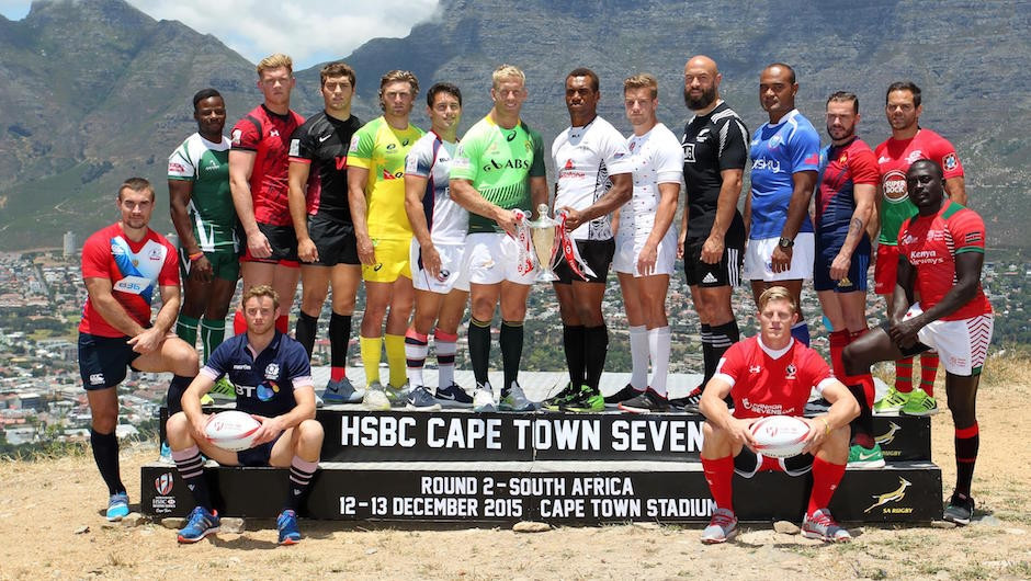 The 16 2nd round captains pose at Signal Hill in front of Table Mountain (Photo: World Rugby)