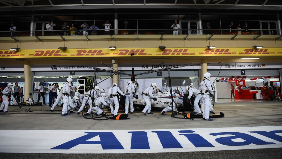 Williams: Perfect teamwork takes them to the top of the DHL Fastest Pit Stop Awards