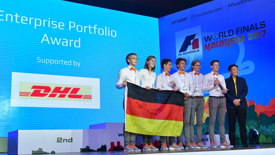 "F1 in Schools": DHL supports international technology competition for students
