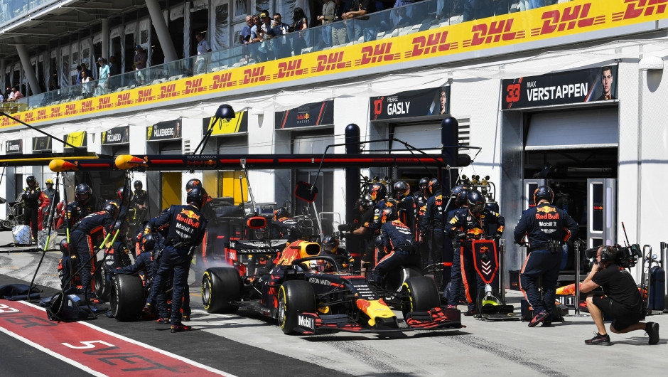 Red Bull Racing with another pit stop world record