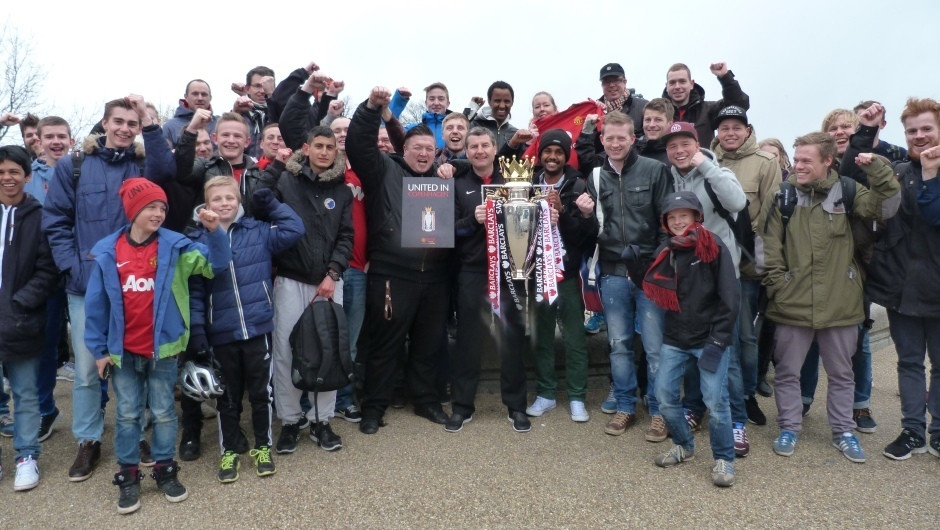 Supporters at 100-year-old Gefion Fountain in Copenhagen