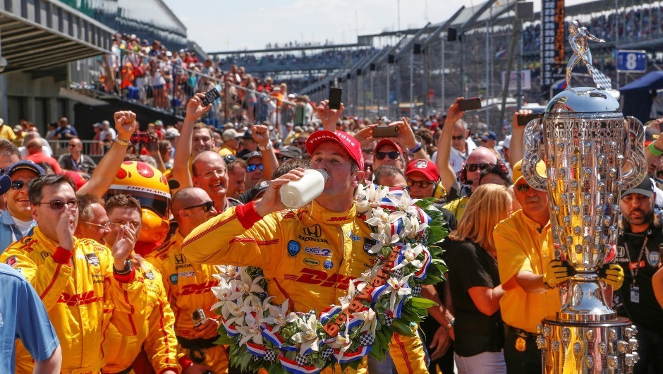Ryan Hunter-Reay wins down-to-the-wire Indy 500