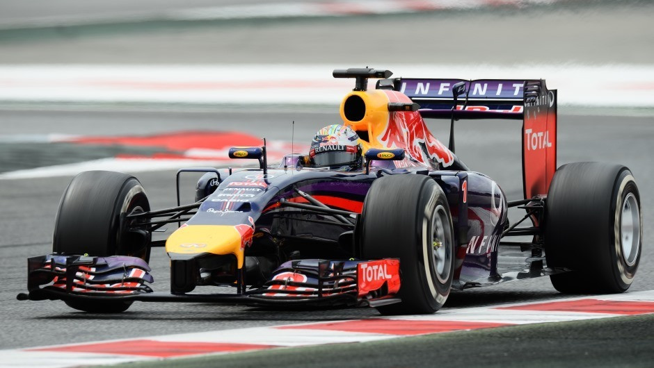 Vettel pushes the envelope on his way to the DHL Fastest Lap