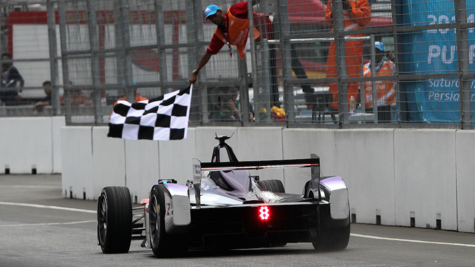 Sam Bird takes the checkered flag Formula E’s second race