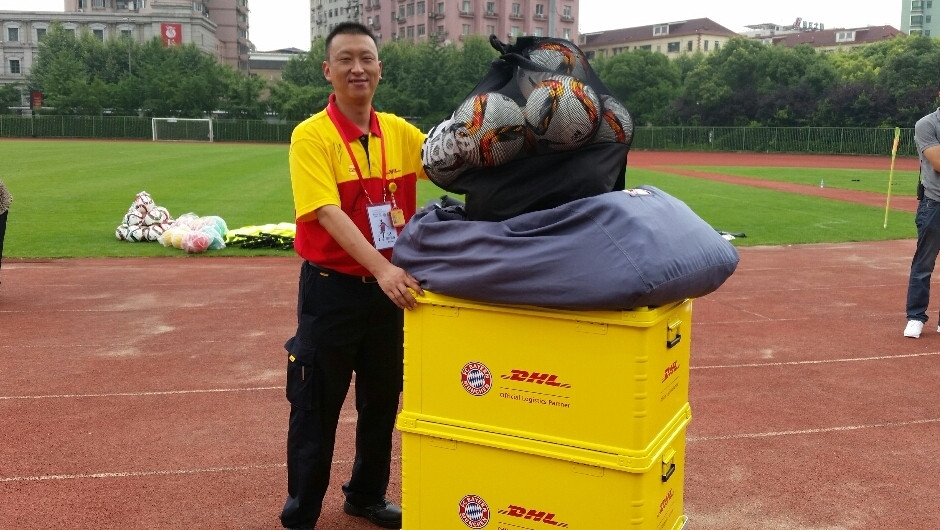 DHL was in charge of FC Bayern's equipment transfers in China