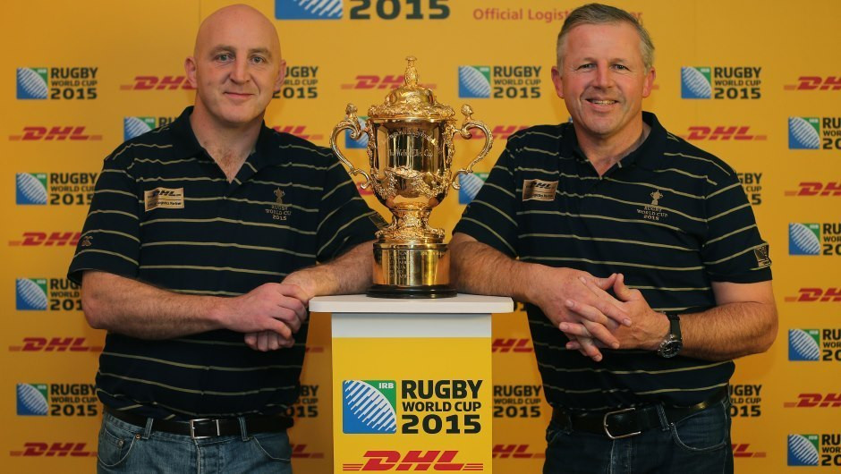 Sean Fitzpatrick & Keith Wood pose with the Webb Ellis Cup.