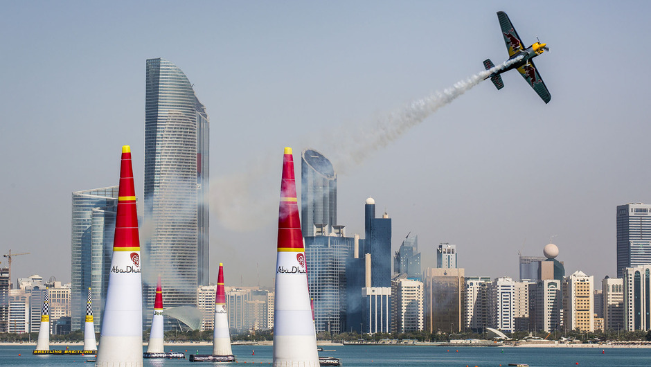 Red Bull Air Race takes to the air in Abu Dhabi