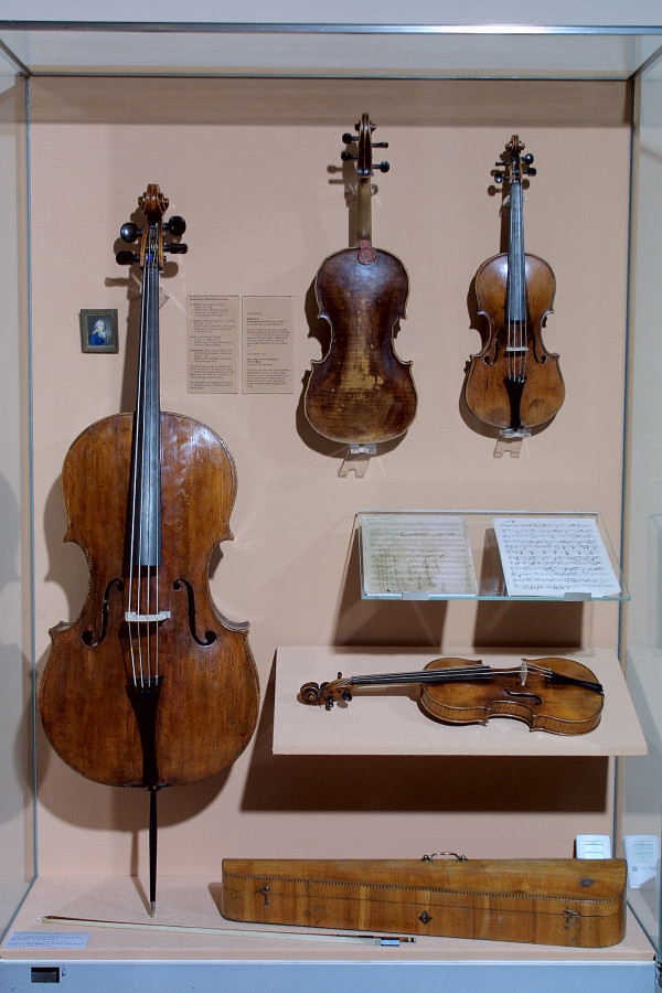 Instrumenty kwartetu smyczkowego będące własnością Beethovena
