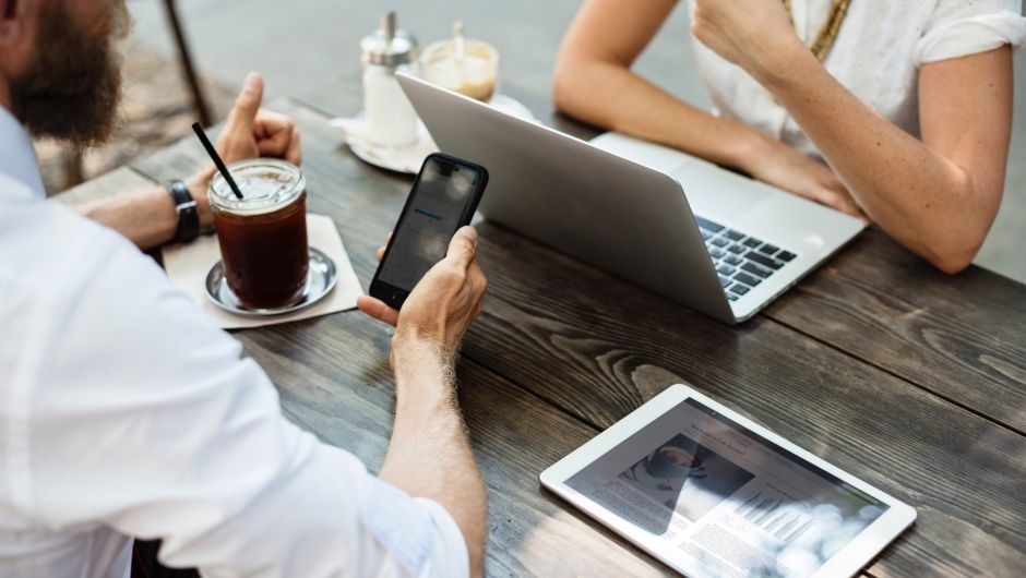 Outlook 2018: Booming e-commerce is changing the fashion industry Outlook 2018: Booming e-commerce is changing the fashion industry