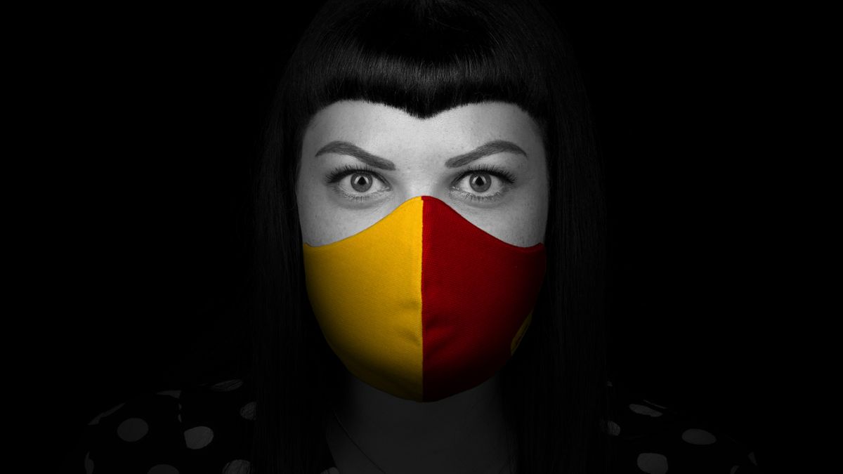 <p class="quote">"I’m proud to be able to say I work at DHL! Not only because we go the extra mile every day for our customers all over the world, but also because DHL stands for diversity, equal opportunity and tolerance. It’s the most international company in the world in so many different ways. During the COVID-19 pandemic, we’ve proven that we share these common values, and that they make us strong as a community and as a company."<b class="quote-source">Katharina</b></p>