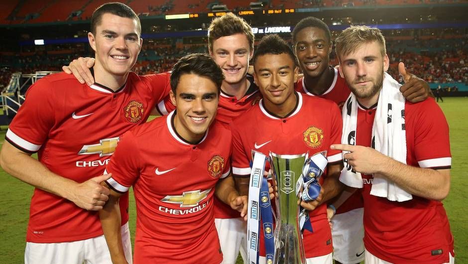 Louis van Gaal's first piece of ManU hardware