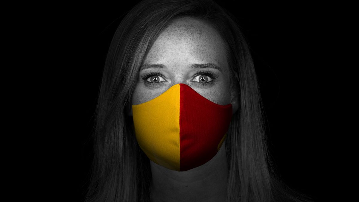 <p class="quote">"I am passionate about working for Deutsche Post DHL Group, and I’m proud to be one of 550,000 employees worldwide making sure that everything gets where it needs to go. My personal philosophy is “Just do it” – and that also applies to wearing a mask of course!"<b class="quote-source">Lilian</b></p>