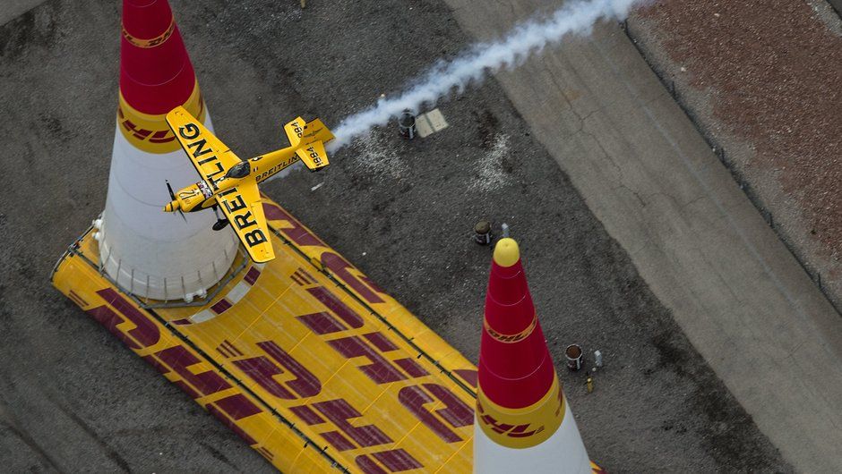 Red Bull Air Race: 2015 champion is crowned