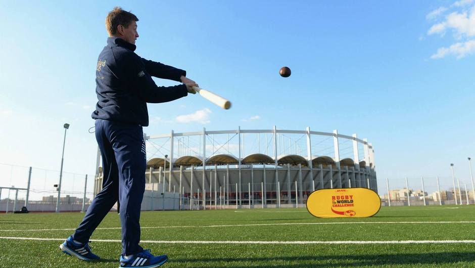 Is Ronan a natural at oina, the Romanian national sport?