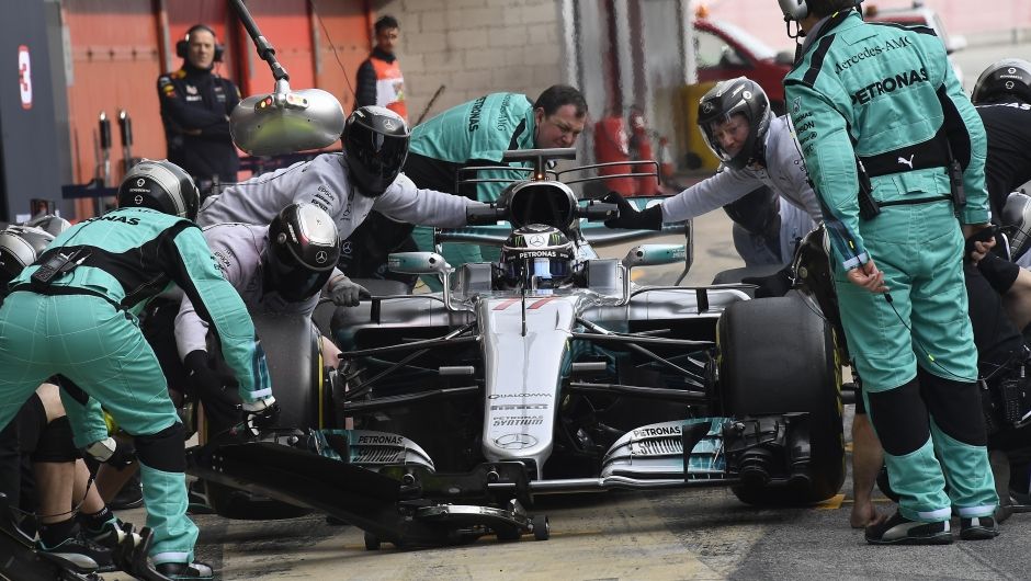 Perfect fitness for perfect pit stops