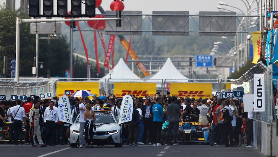 Media frenzy before the race