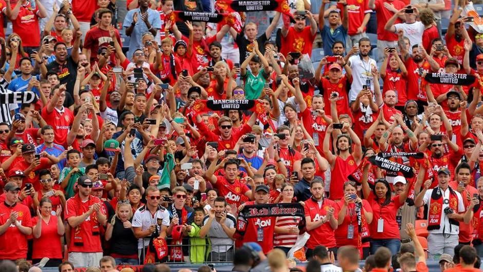Tour 2014: Reds Attract Huge Crowds