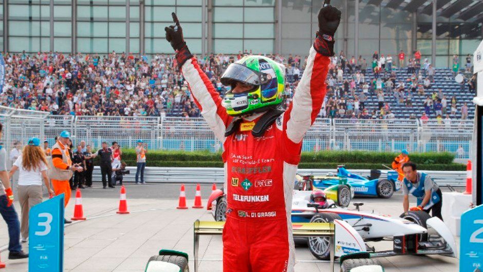 Formula E Makes History with Spectacular First ePrix