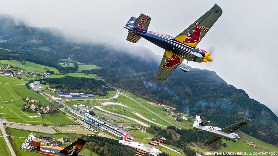 Red Bull Air Race goes down to the wire in Austria